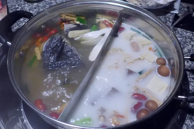 美人鍋拼養生鍋