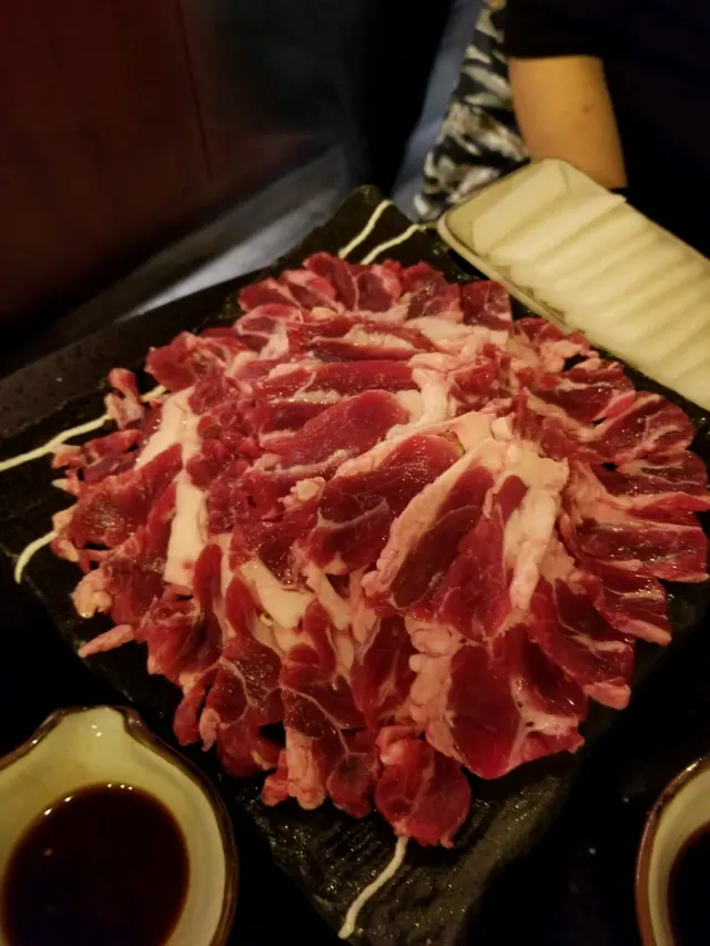 肉質好韌， 太多肥膏