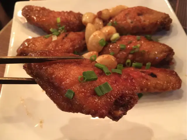 香烤蒜粒醬油雞翼