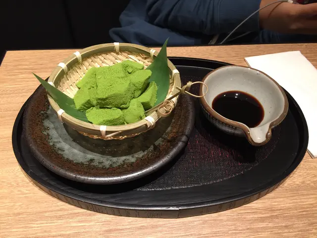 抹茶蕨餅