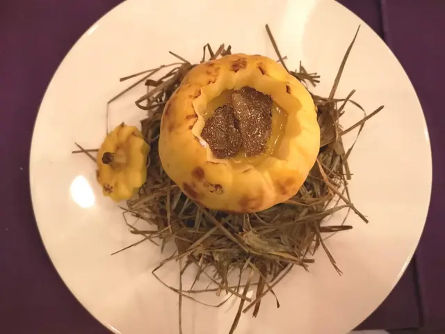 香烤迷你南瓜湯配黑松露及忌廉