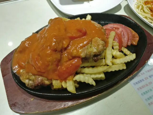 洋蔥汁瑞士雞扒鐵板餐