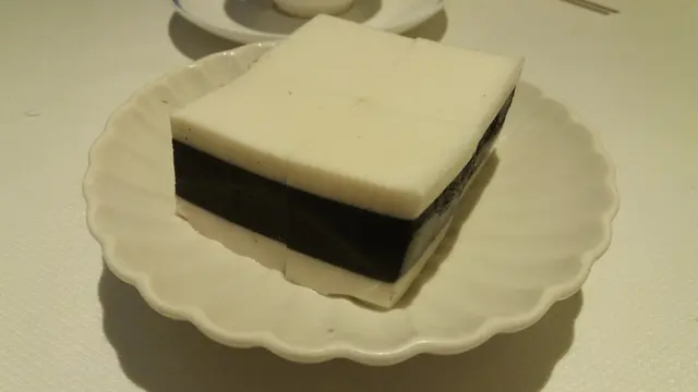 黑白芝麻糕 