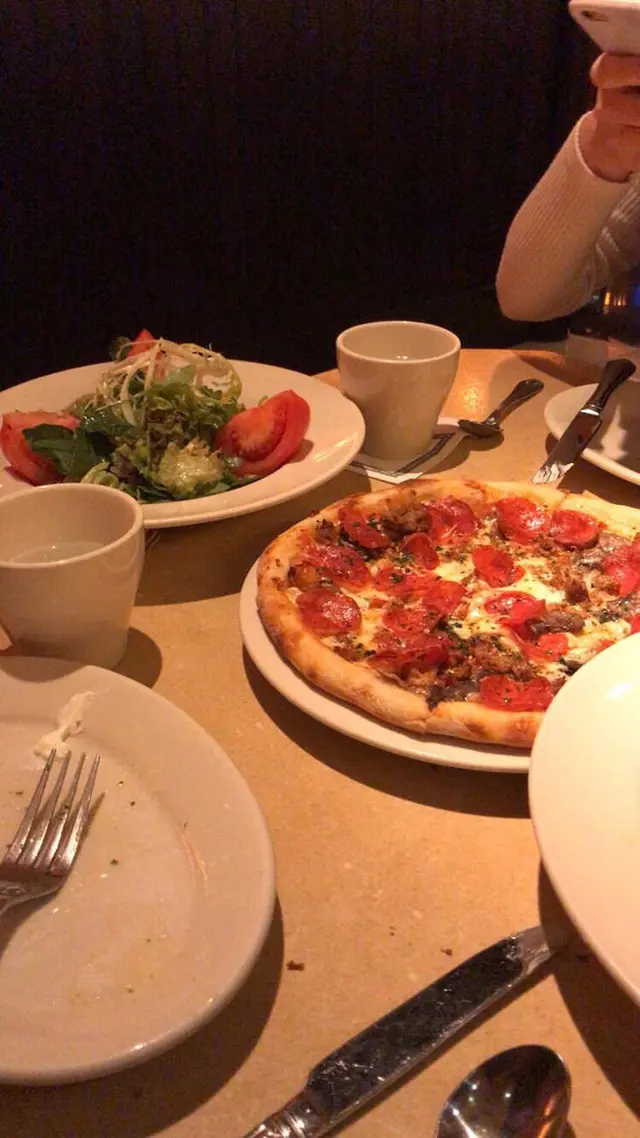 乜都有pizza
