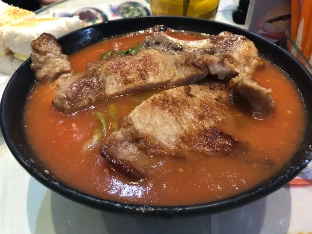 香煎豬扒米粉番茄湯