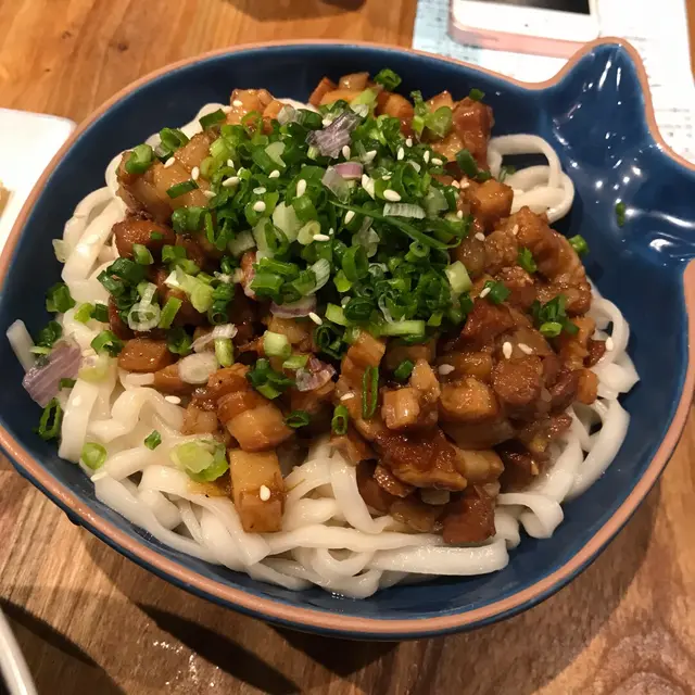 配料多，但肉比較肥