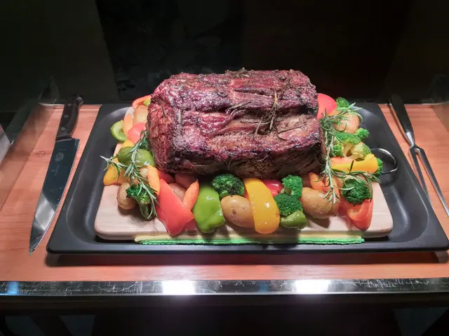 大廚現場席切,可選擇幾成熟,入口即溶