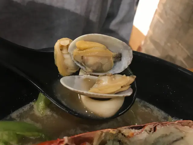 墨魚手指魚腐龍蝦湯泡飯 (含半隻龍蝦)