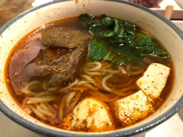 麻辣牛腱麵