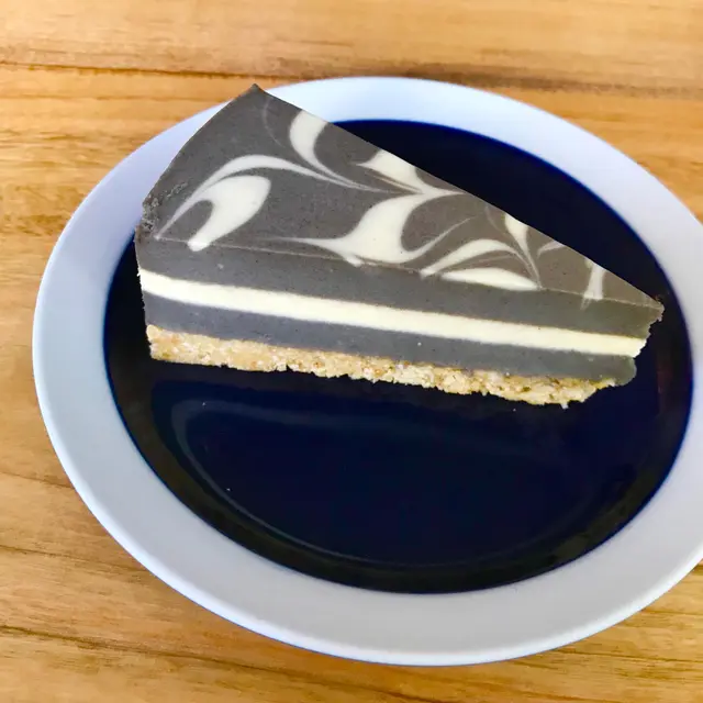 黑芝麻芝士蛋糕(套餐加$28)