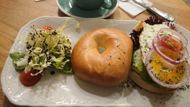 牛油果煎蛋Bagel
