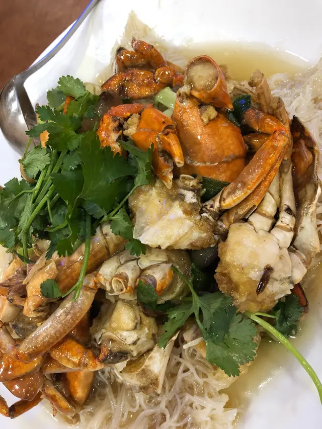 薑蔥炒蟹(煎米粉底)