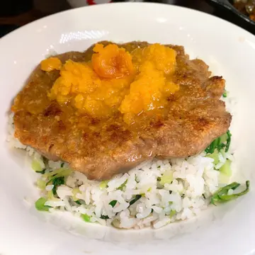 金沙蛋黄煎肉饼