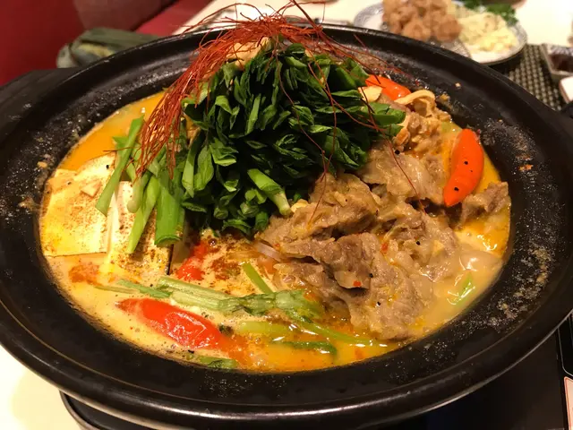 雪花牛肋條地獄辣火鍋