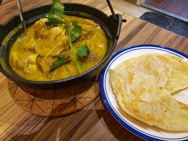 咖哩牛腩煲+油酥餅