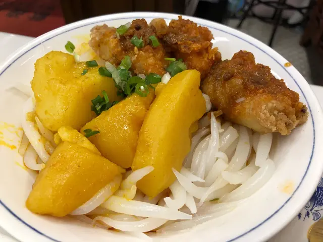 古法咖喱魚撈老鼠粉