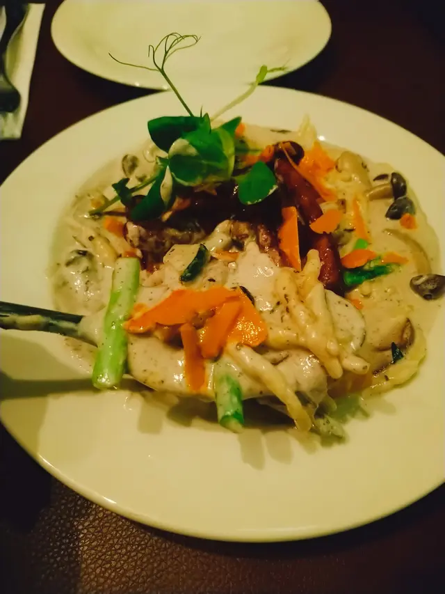 黑松露車打芝士汁手工意大利粉 Pasta di Semola with Black Truffle Cheddar Cheese Sauce