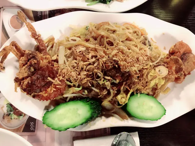 酥炸軟殼蟹冬陰功金邊粉