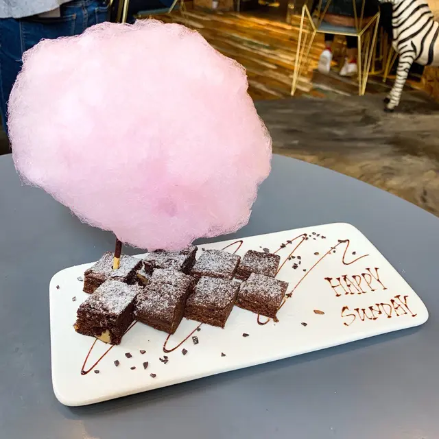 櫻花樹下的忽發奇想