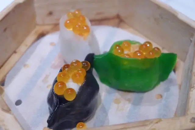 三文魚籽鳳眼餃