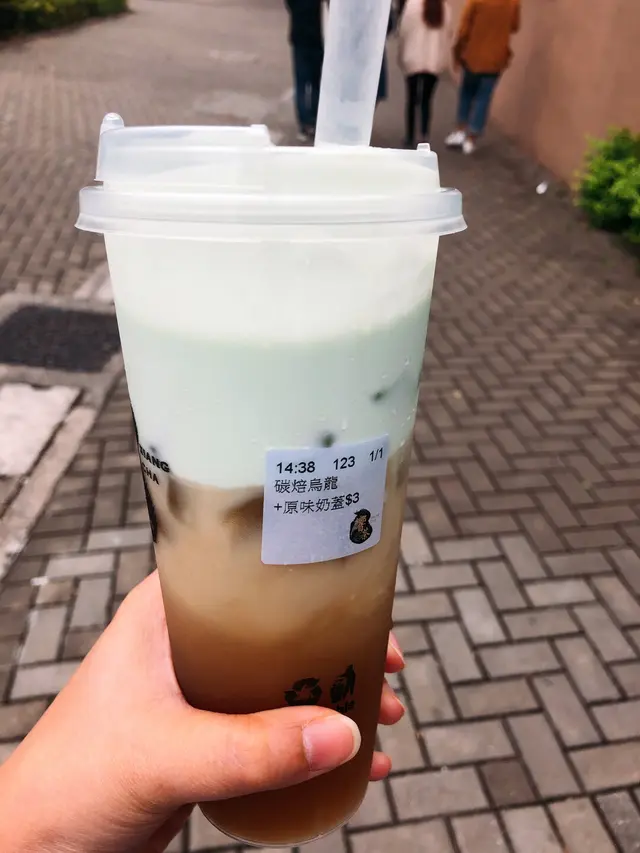 炭焙烏龍加班蘭奶蓋