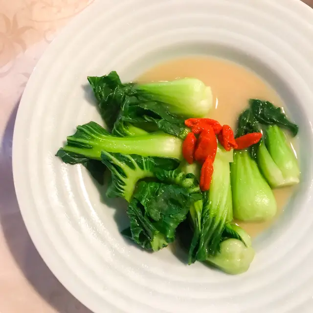 魚湯浸碧綠溫室菜