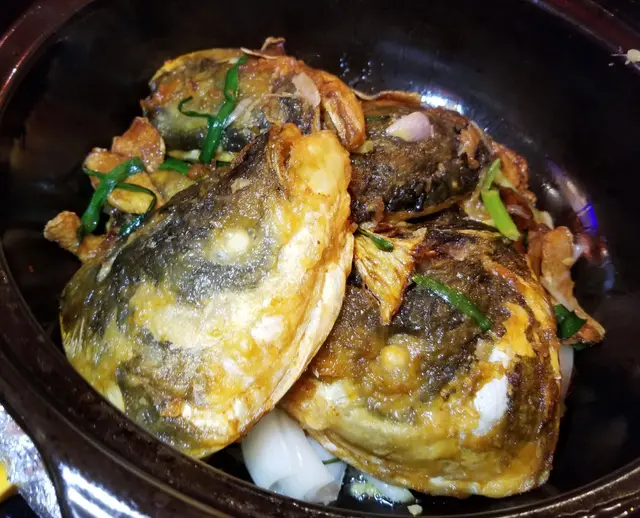 瓦罉煎焗啜魚咀