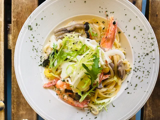 花枝片鮮蝦燴扁意粉