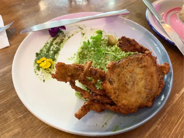 原隻軟殼蟹配羅勒青醬意大利飯