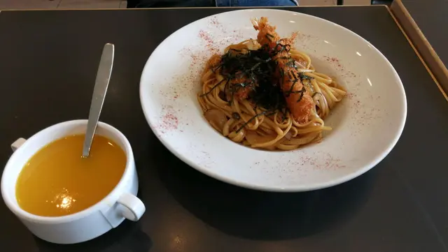 炸蝦鰻魚汁意粉