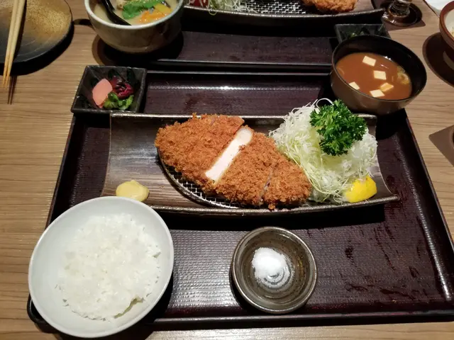 吉列銀雅豚定食