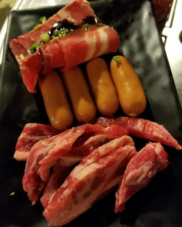 烤LA牛排骨、烤牛肉,牛五花肉,牛肋骨肉,全牛宴