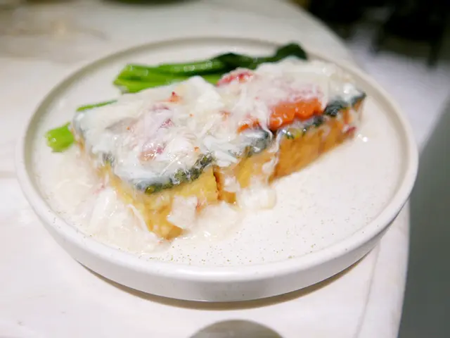 鮮蟹肉燴黃金豆磚 