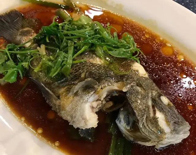 清蒸游水包公魚