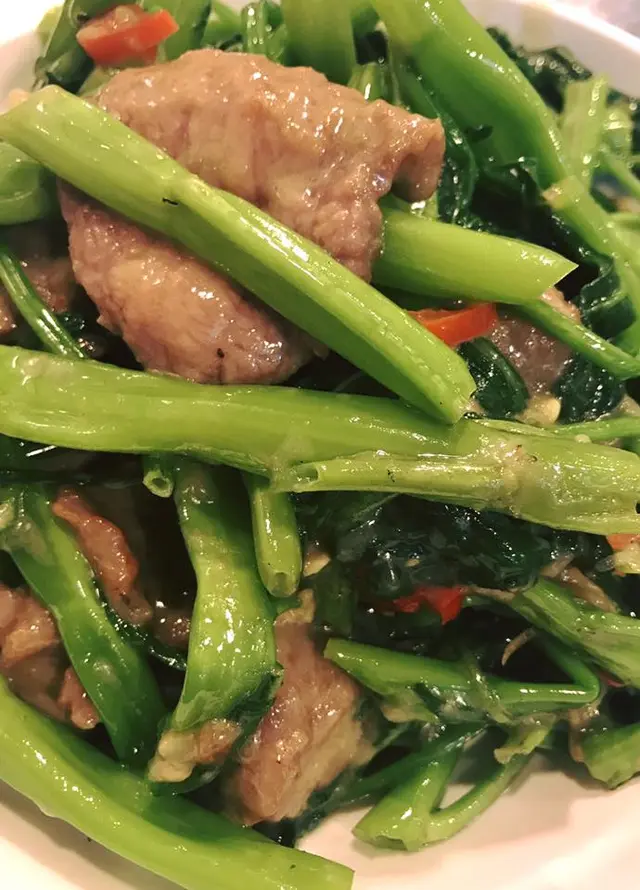 椒絲腐乳炒通菜牛肉