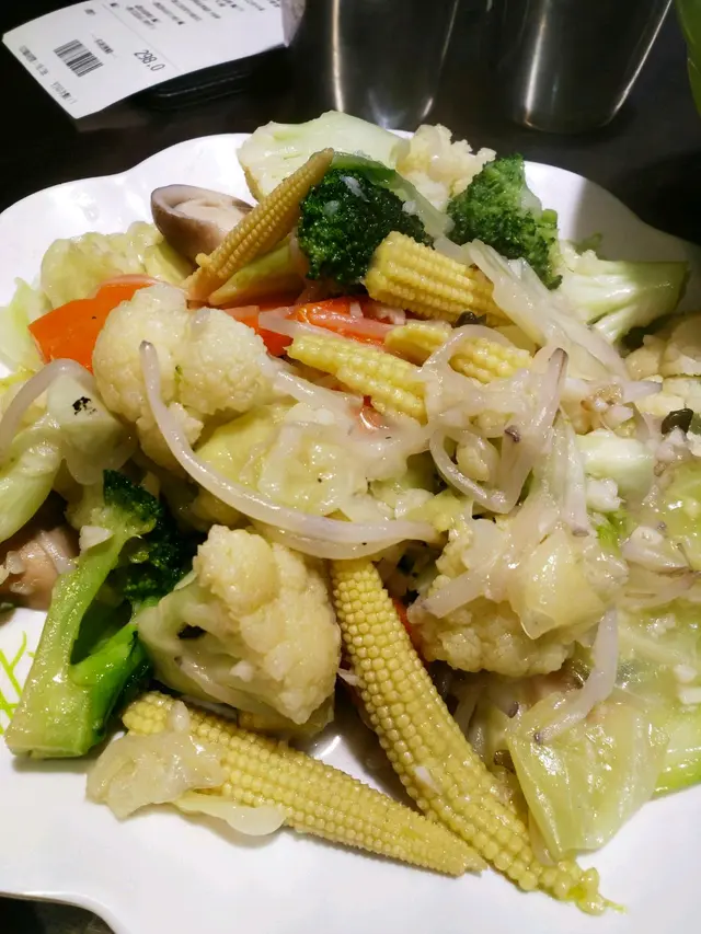 泰式蒜蓉炒雜菜