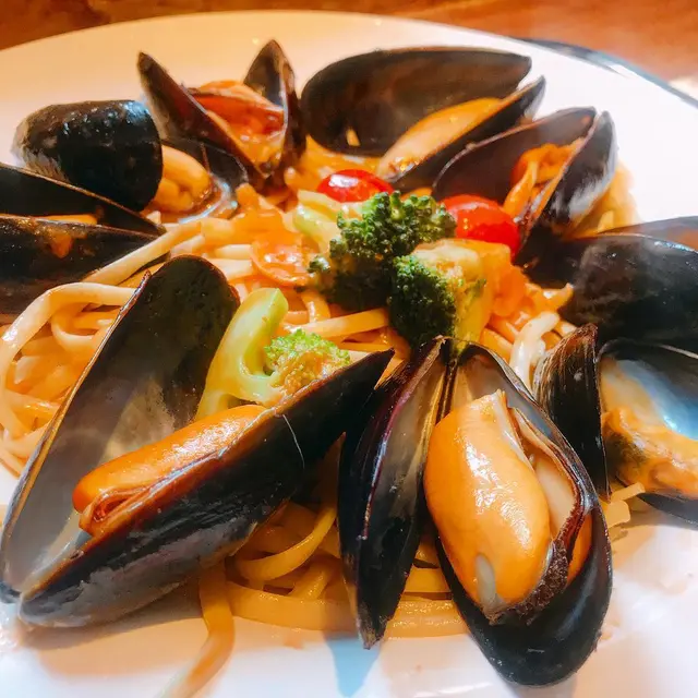 龍蝦汁藍青口扁意粉