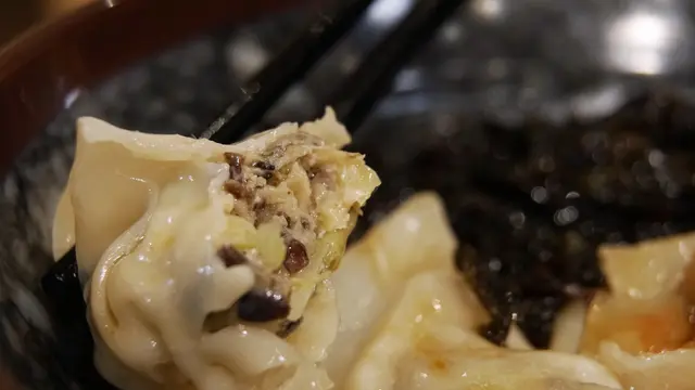 黑松露雞肉餃