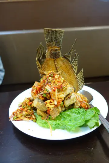 香脆三味炸鱼
