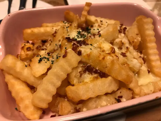 芝士薯條配黑松露沙律醬