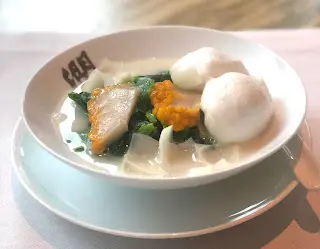 魚湯鮮黄耳百合魚腐泡豆杯