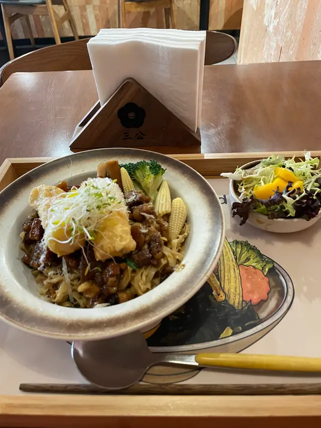 安平蝦卷拌麵便當