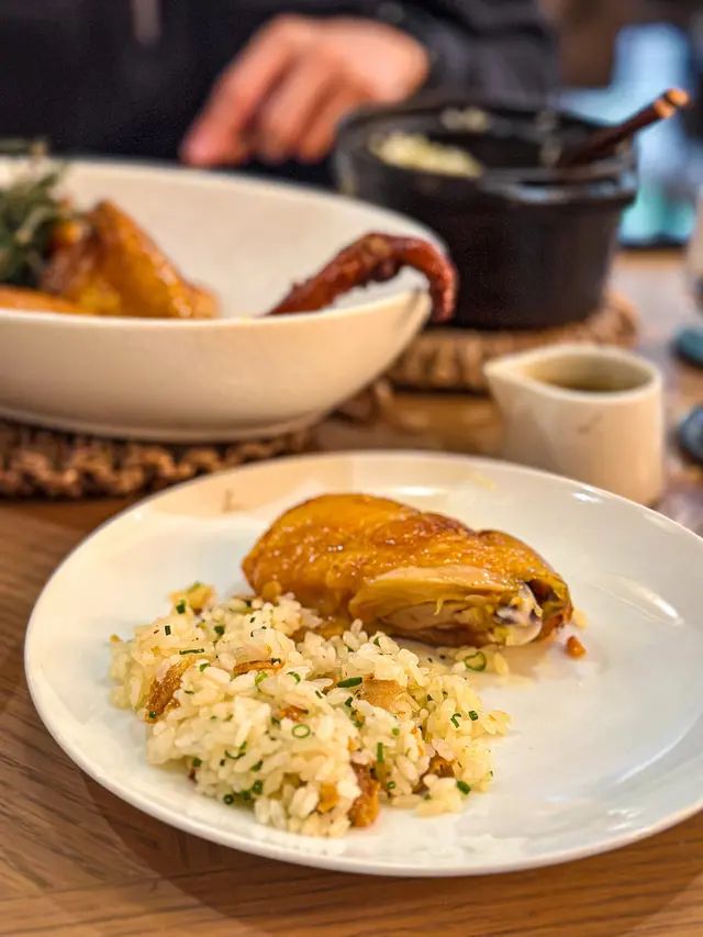 Roasted  yellow  chicken