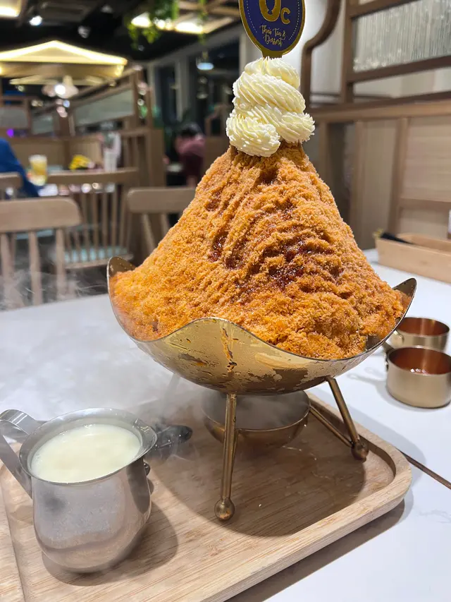 泰式奶茶雪山刨冰船