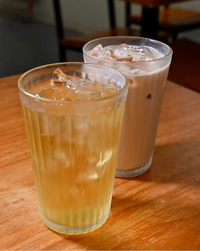 凍桂花烏龍、凍奶茶