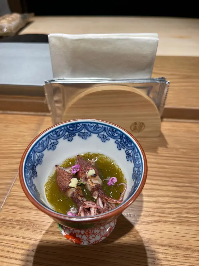 沖繩水雲螢光魷魚