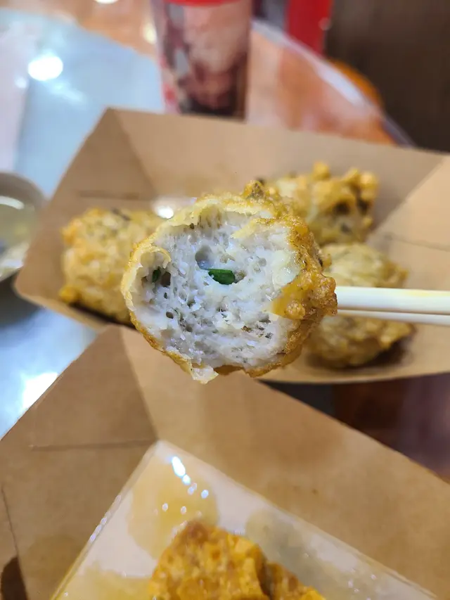 蜆蚧鯪魚球