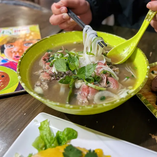 大越生牛肉湯河