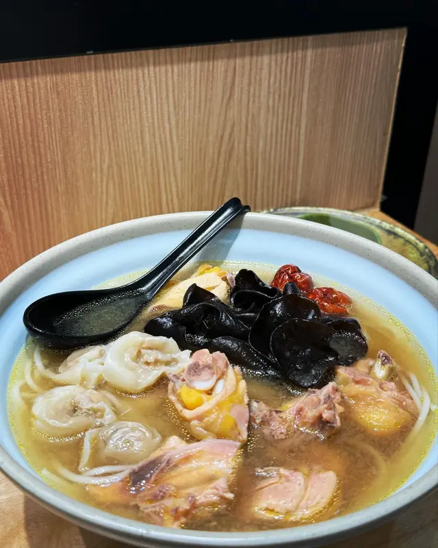 醉香雞湯米線