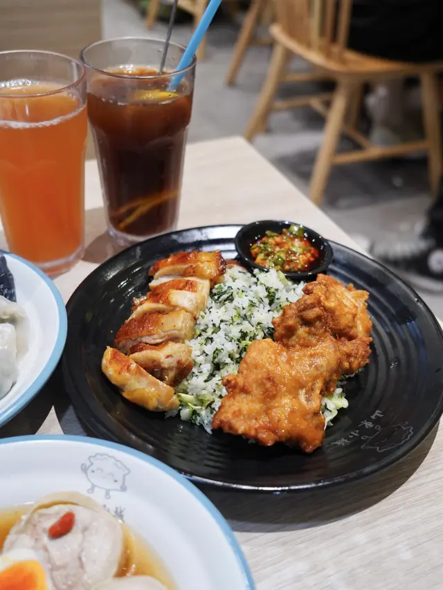 山東雞扒拼豬扒菜飯